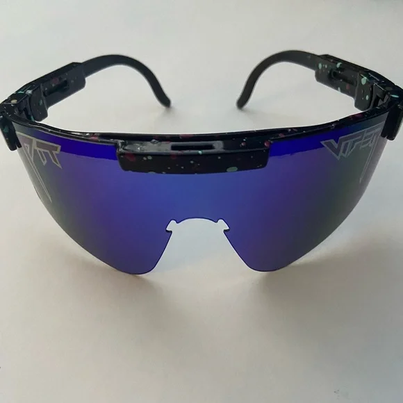 Pit Vipers - Picture 1 of 7